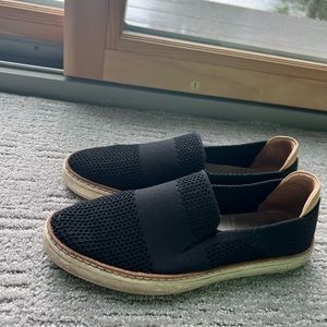 UGG Sammy Knit Slip On Sneaker!